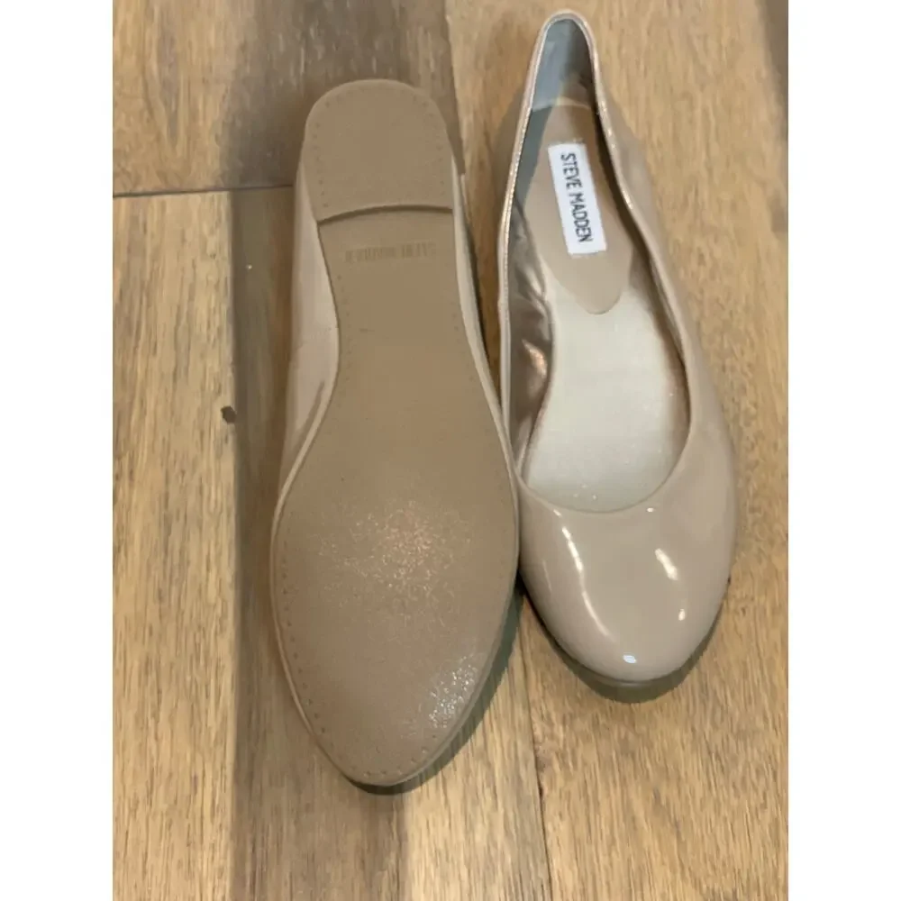 Steve Madden Patent Leather Tan Flats Womens Size 8.5